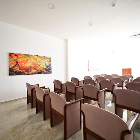 Hotel Eboli Extérieur photo