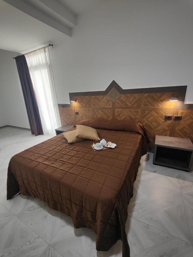 Hotel Eboli Extérieur photo